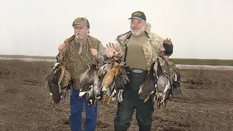 Ducks and perdiz hunting